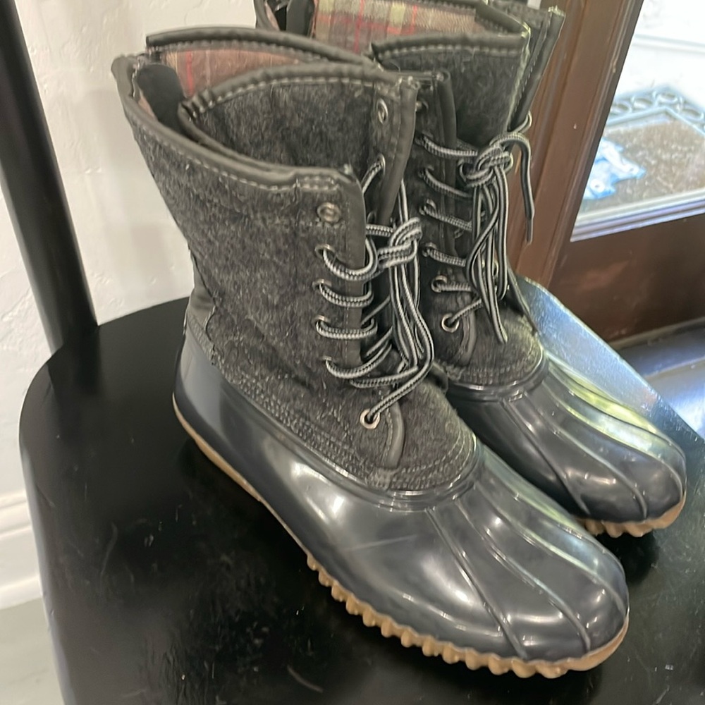 Frolic -waterproof booties 8.5